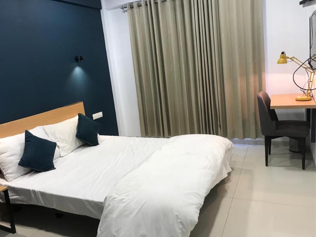 فندق Hooliv 7 Avenues G Block بونة المظهر الخارجي الصورة